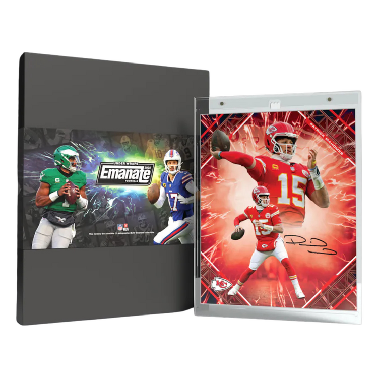 Fanatics 2025 Fanatics Emanate Football Hobby Box