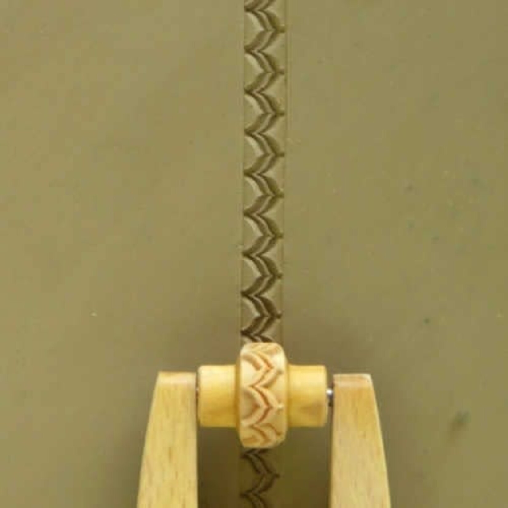MKM POTTERY TOOLS MKM MINI ROLLER MRS-018  0.5 cm – Feathered Lines