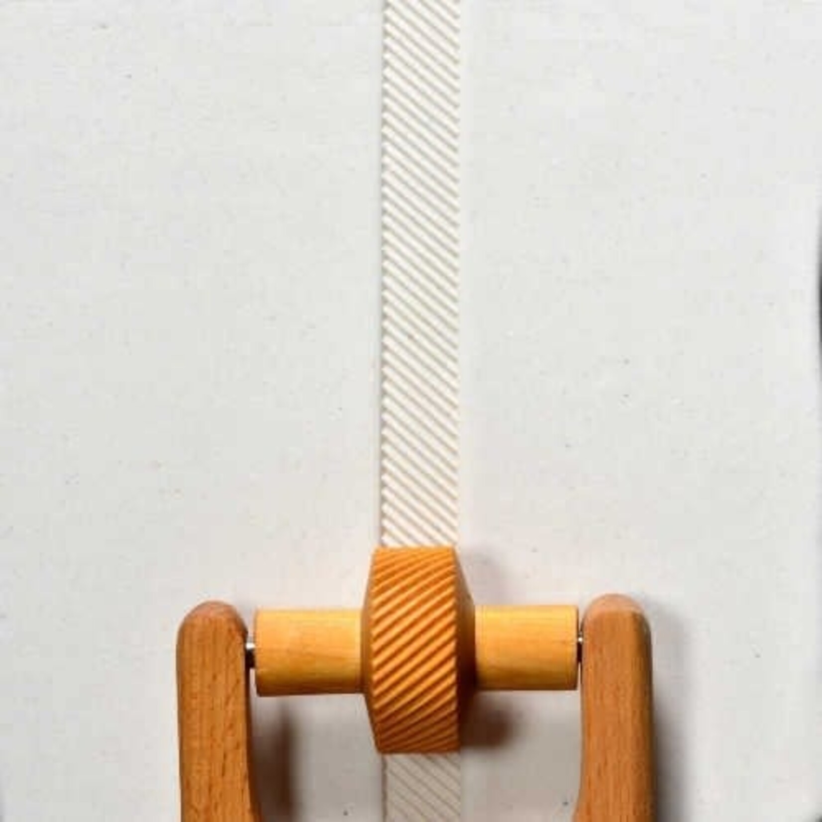 MKM POTTERY TOOLS MKM RS-022 Small Handle Roller – Diagonal up Right
