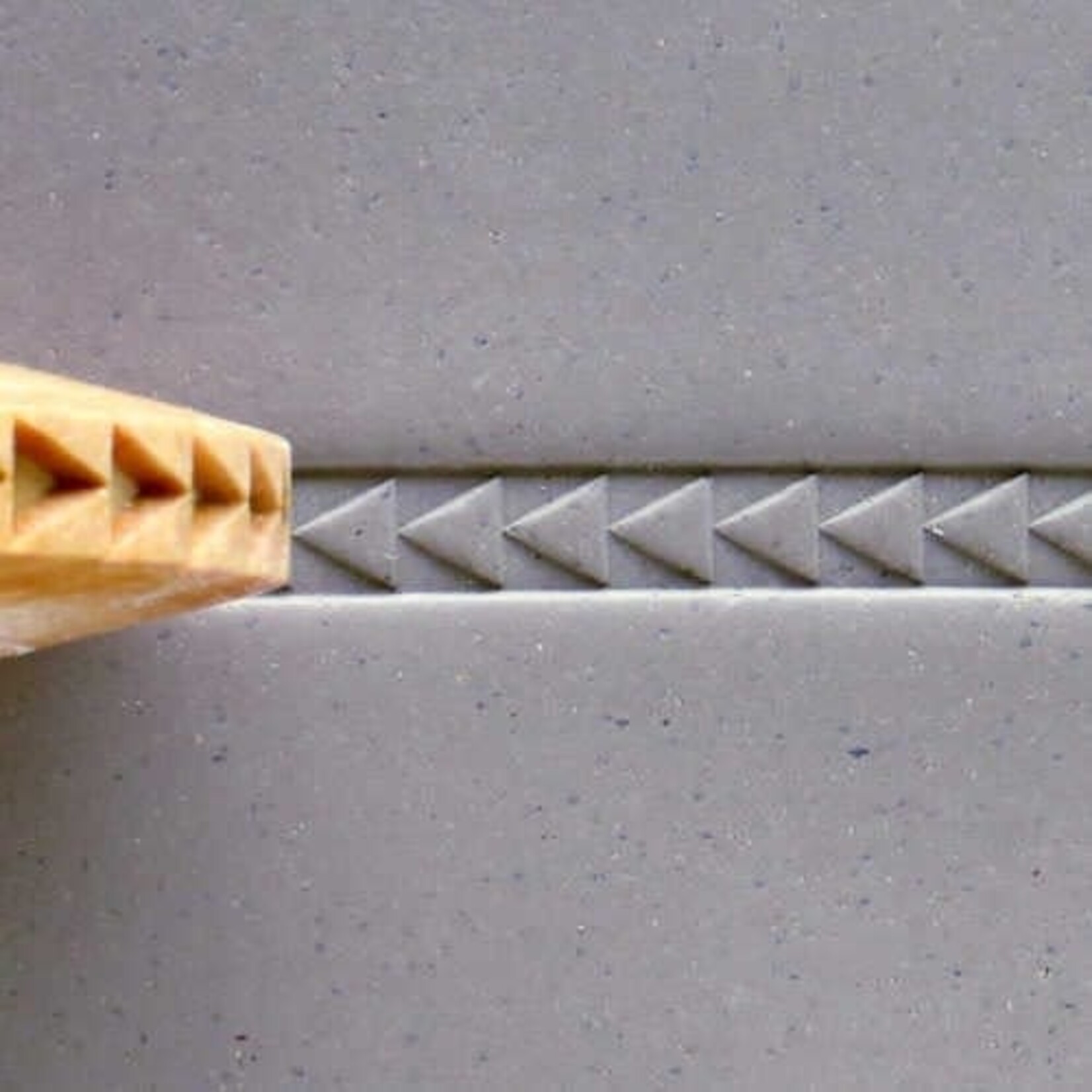 MKM POTTERY TOOLS MKM FINGER ROLLER FR-003 – Triangle