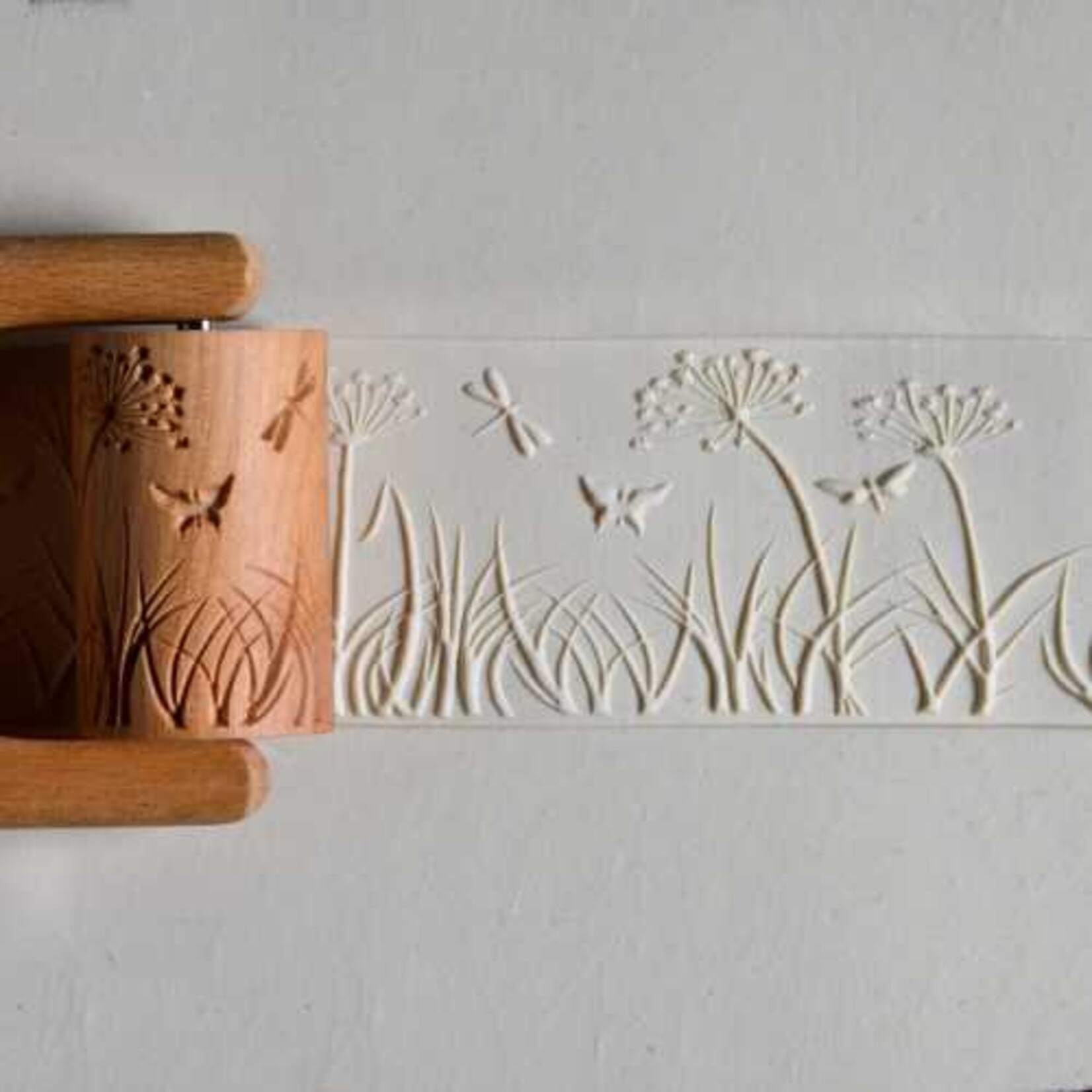 MKM POTTERY TOOLS MKM RL-021 Large Handle Roller – Wild Field