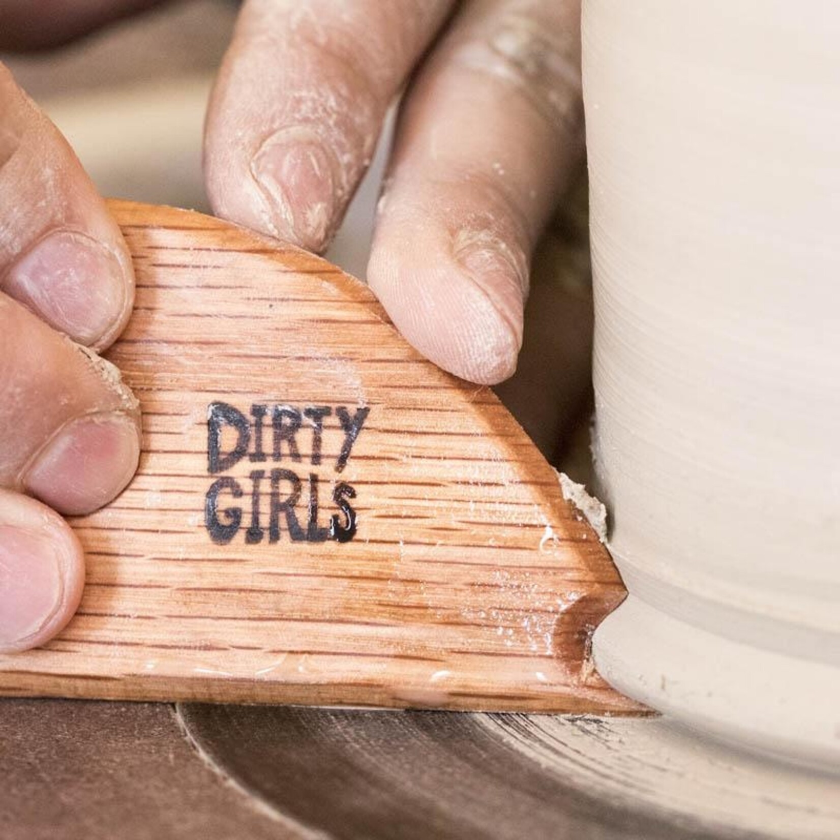 Dirty Girls FOOT FETISH RIB
