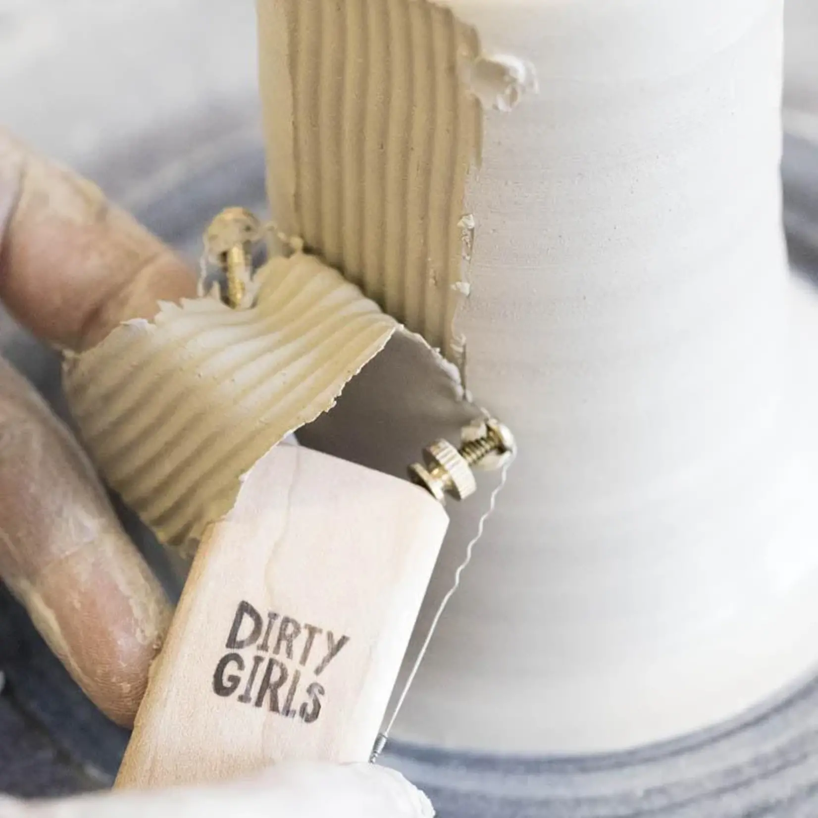 Dirty Girls SLING SHOT TOOL - WIGGLE