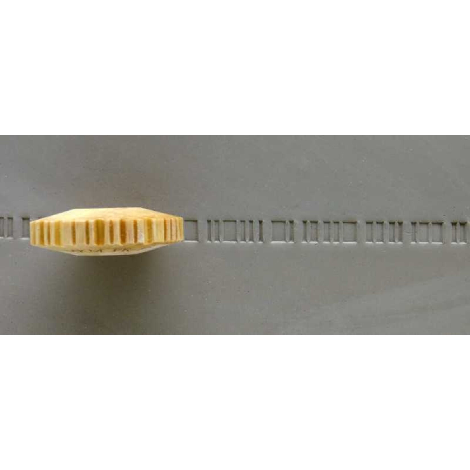 MKM POTTERY TOOLS MKM FINGER ROLLER FR-017 – Bar Code