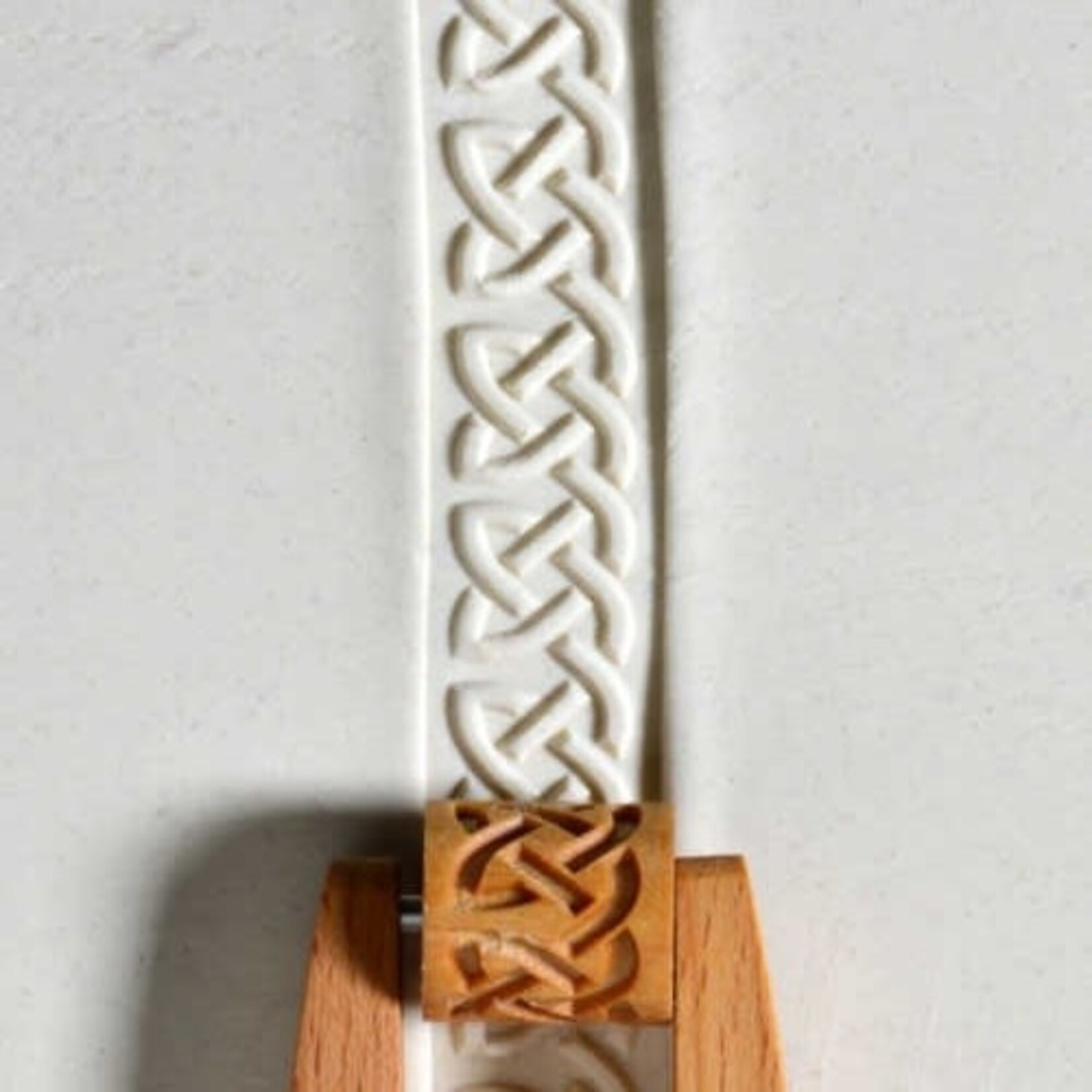 MKM POTTERY TOOLS MKM MINI ROLLER MRX-011 2 cm – Celtic 1