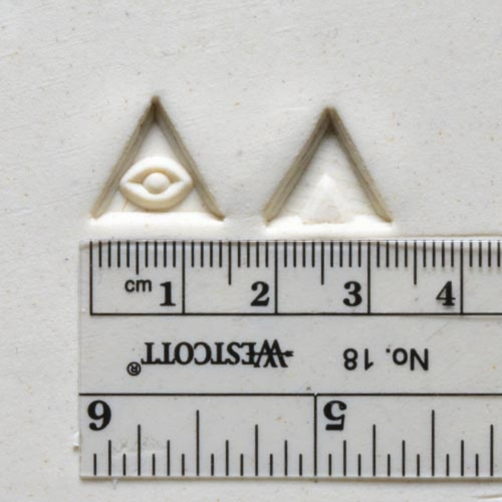 MKM POTTERY TOOLS MKM SMALL TRIANGLE STAMP - STS-010