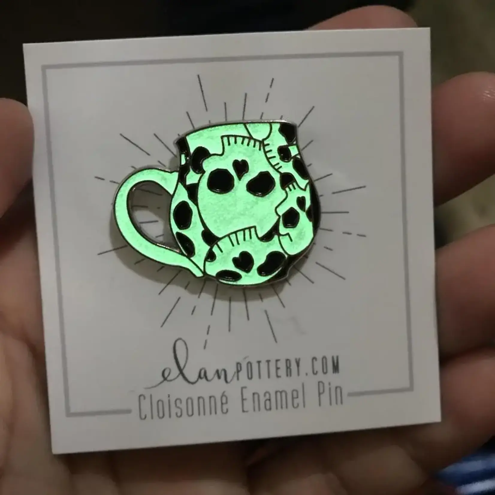 Elan Pottery Transfers Skull Mug Enamel Pin - Glow