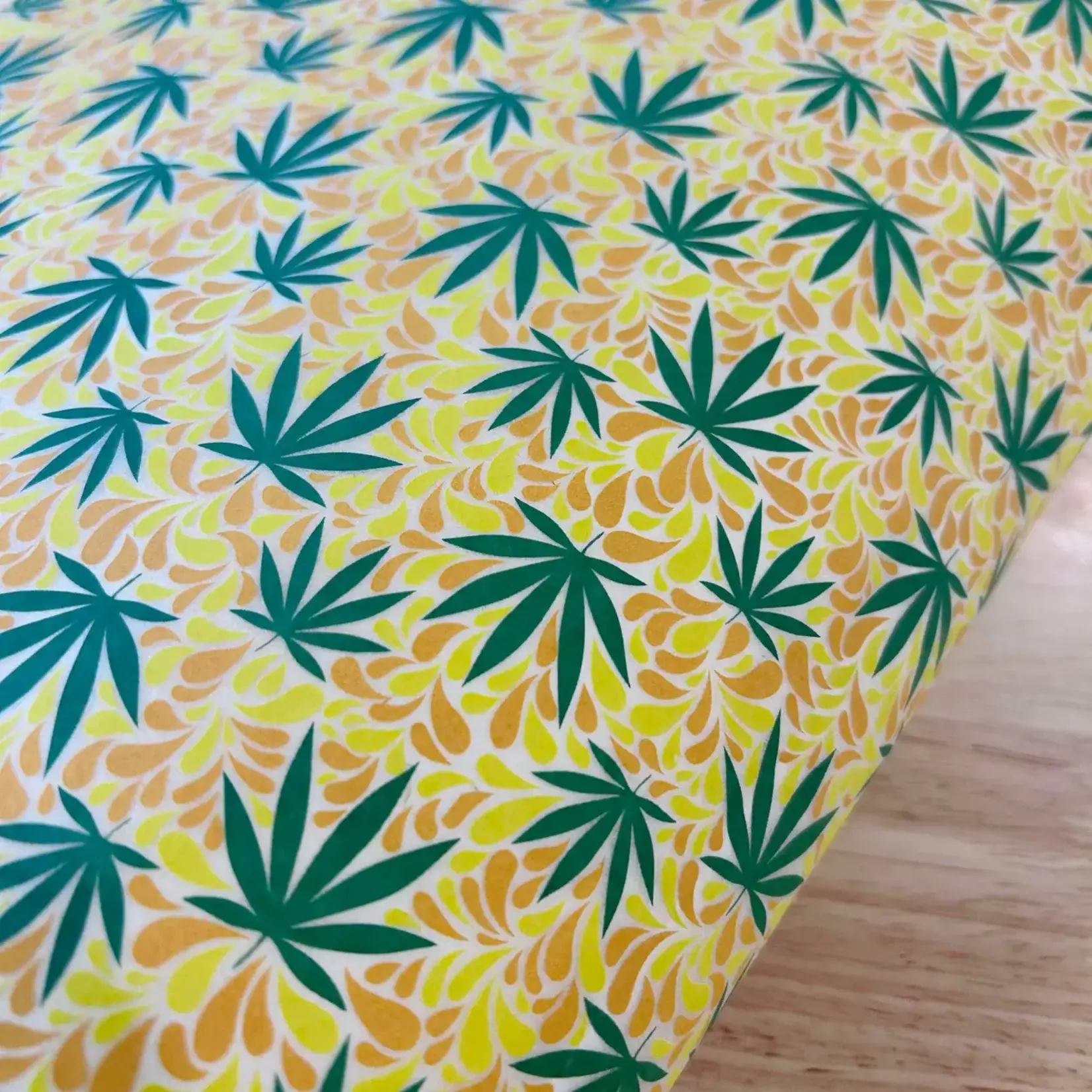 Elan Pottery Transfers Seventies Wallpaper Underglaze Transfer - Multi