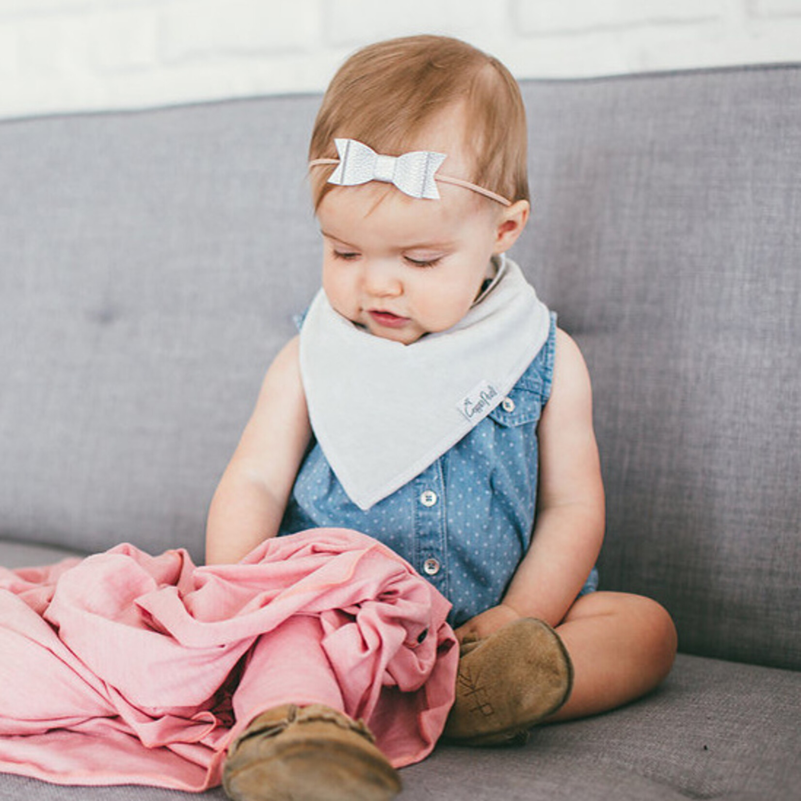 Oxford Baby Bandana Bib Set (4-pack)