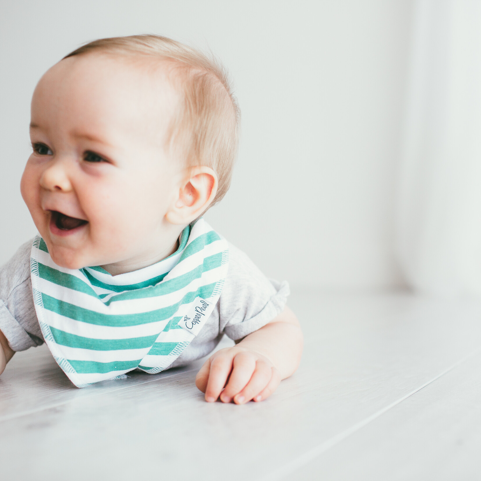 Oxford Baby Bandana Bib Set (4-pack)