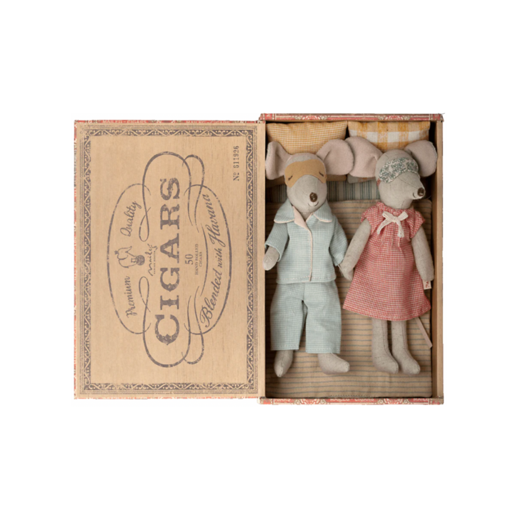 Mum & Dad Mice in Cigarbox | 17-2301-01