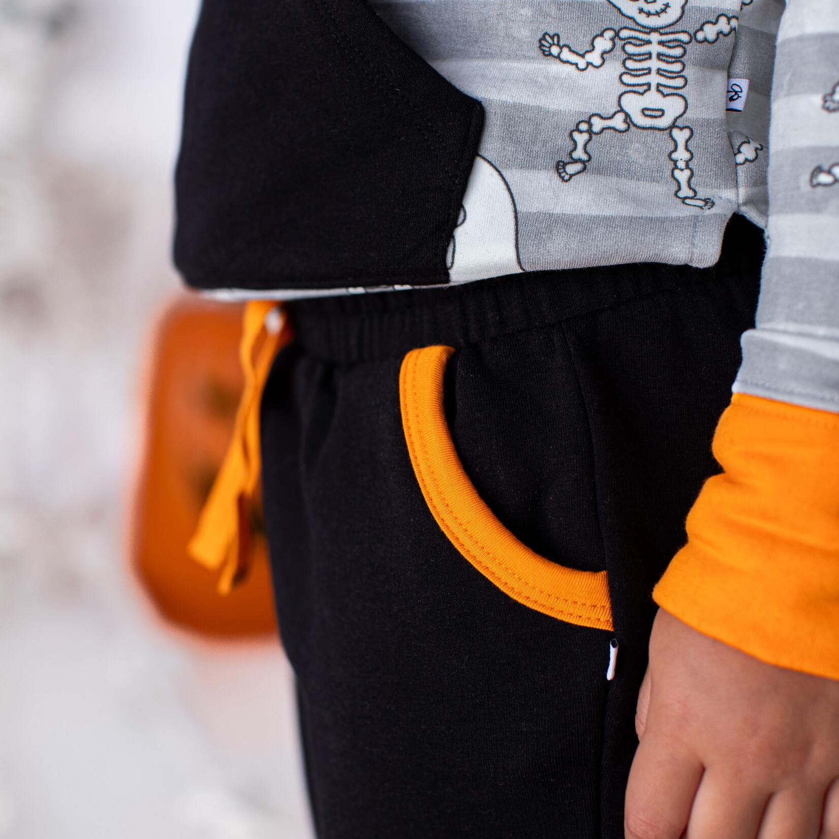 Birdie Bean Raven / Pumpkin Joggers