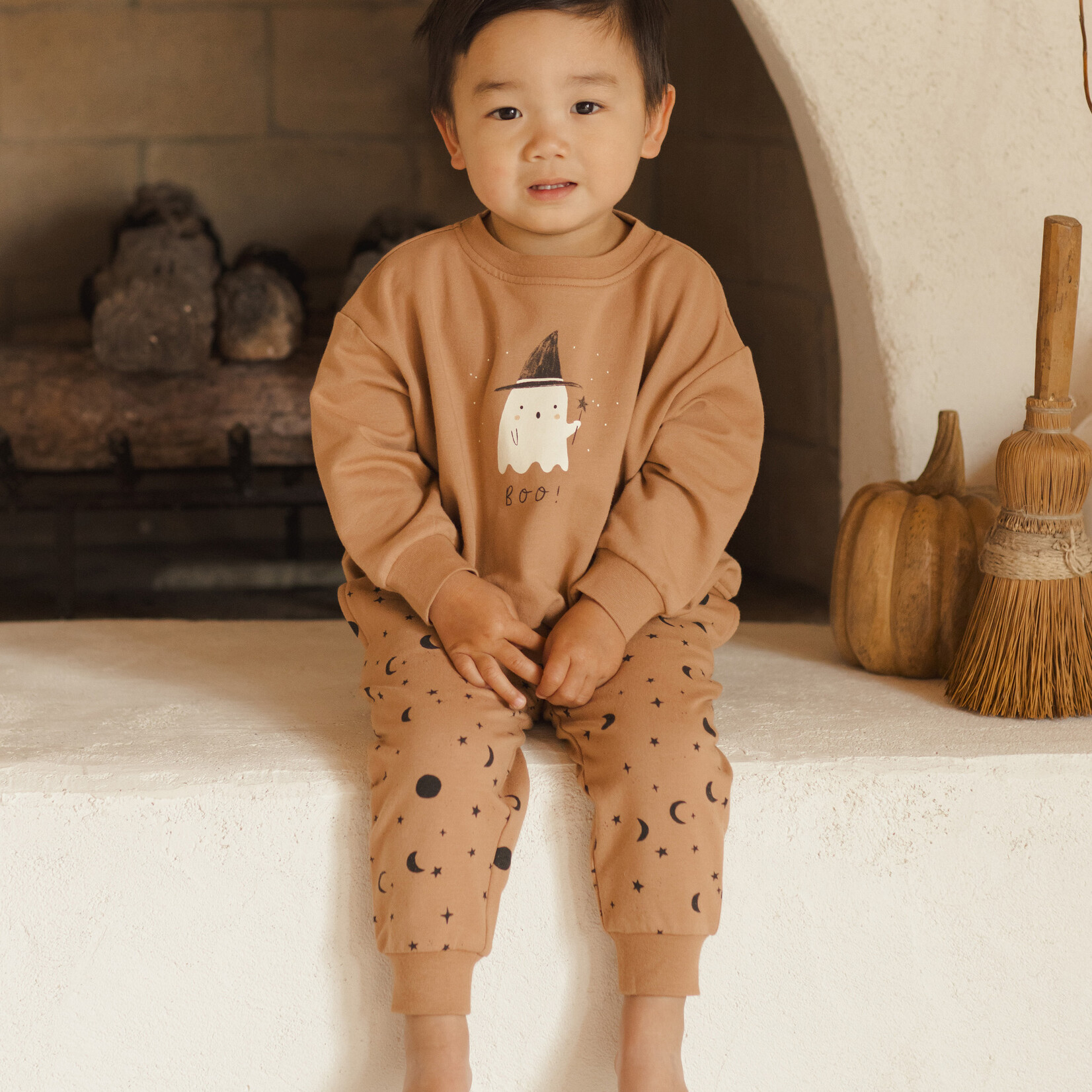 Relaxed Fleece Sweatshirt + Pant Set || Boo