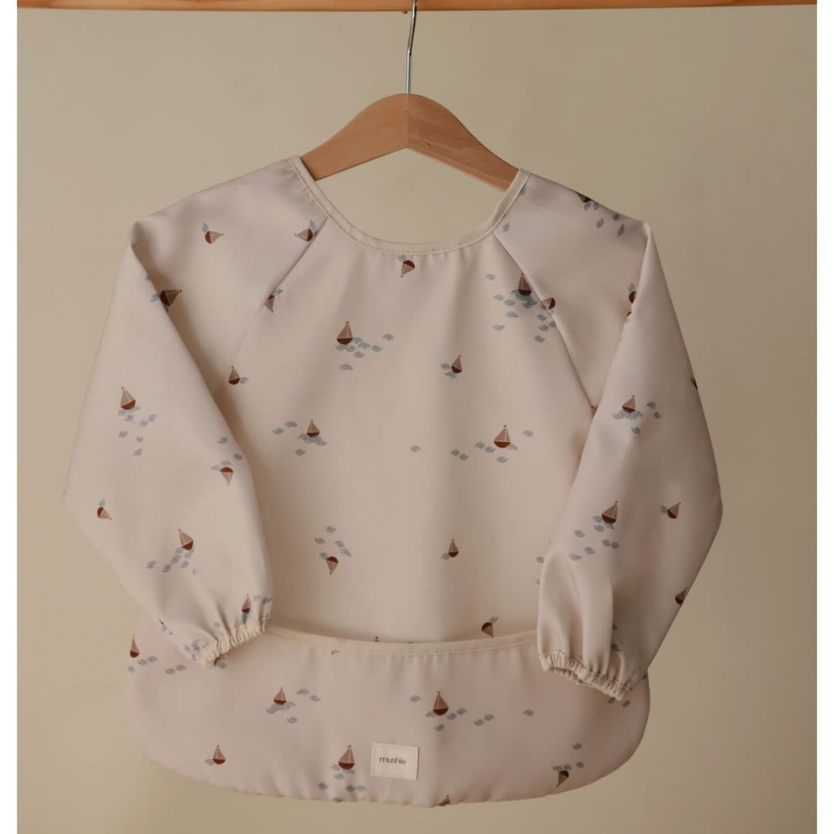 Mushie Long Sleeve Bib || Boats
