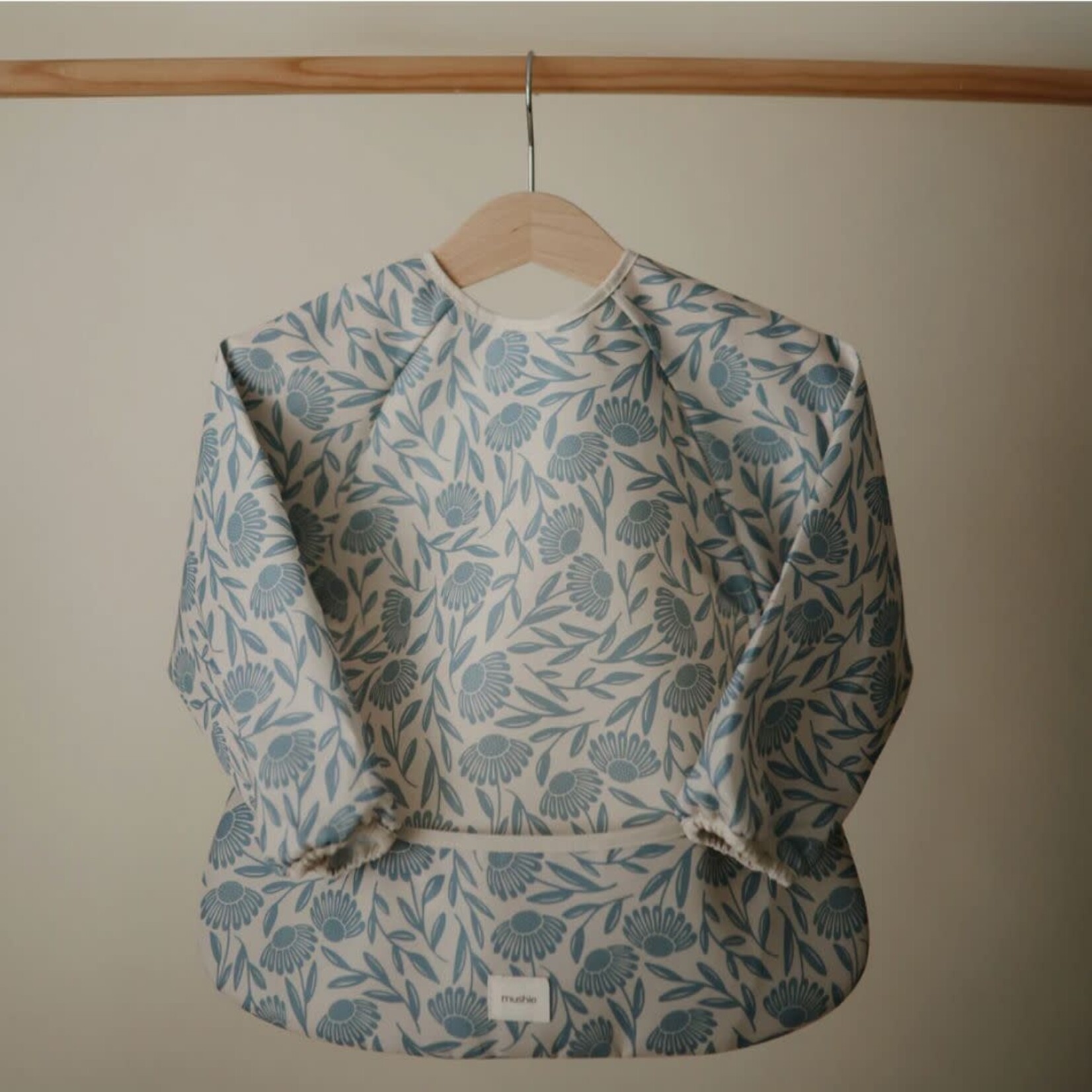 Mushie Long Sleeve Bib || Blue Flowers