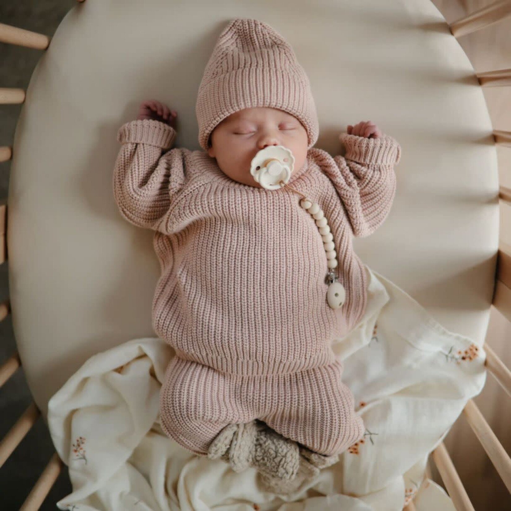 Mushie Chunky Knit Beanie || Blush