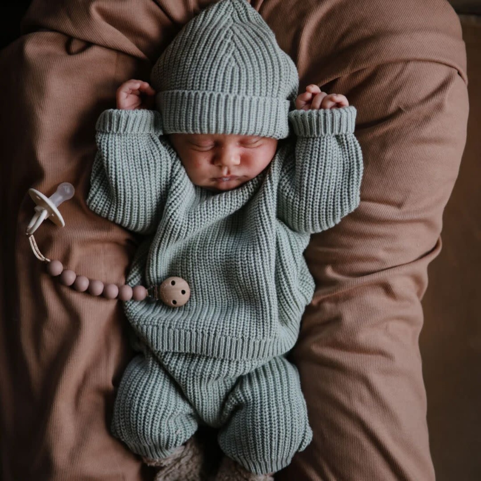 Mushie Chunky Knit Beanie || Light Mint