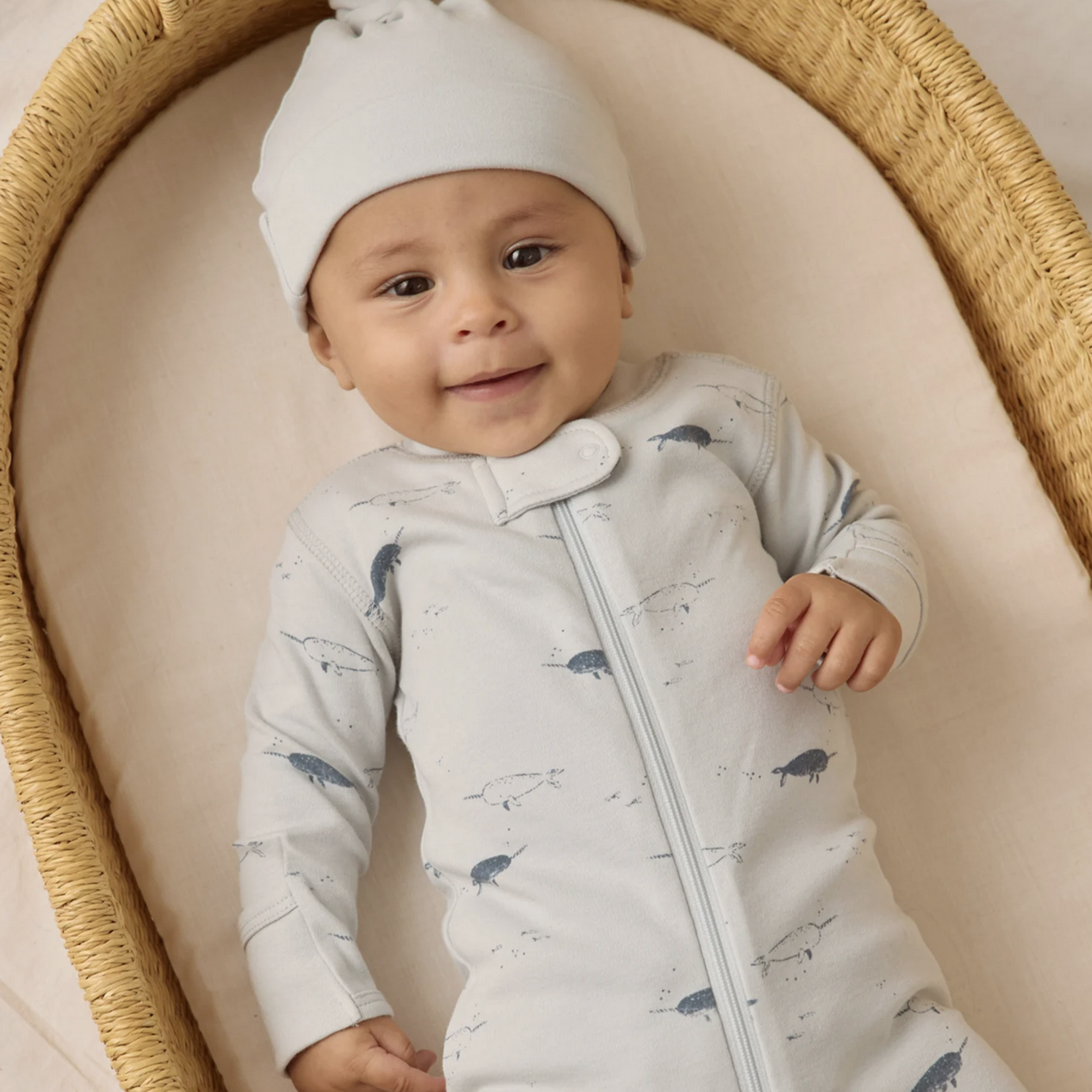 Knotted Baby Hat || Ice Blue