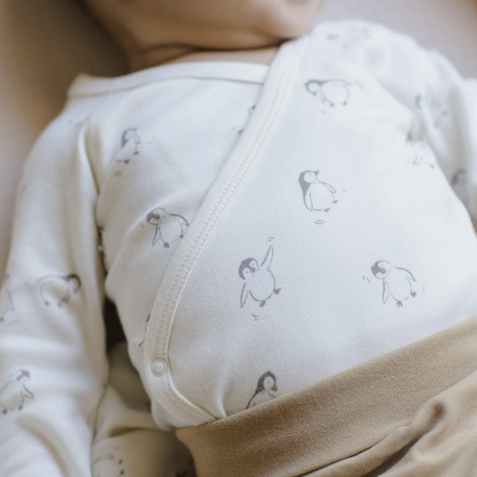 Side Snap Bodysuit + Pant Set || Penguins
