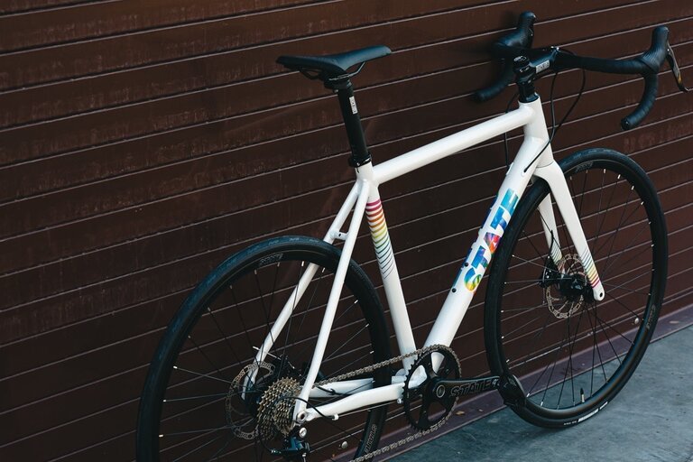 STATE State Undefeated Road Pearl 49 cm