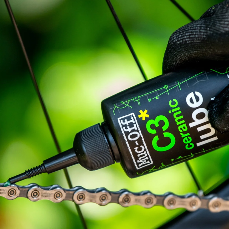 Muc-Off Muc-Off Ceramic Dry Lubricant with UV Torch (120ml)