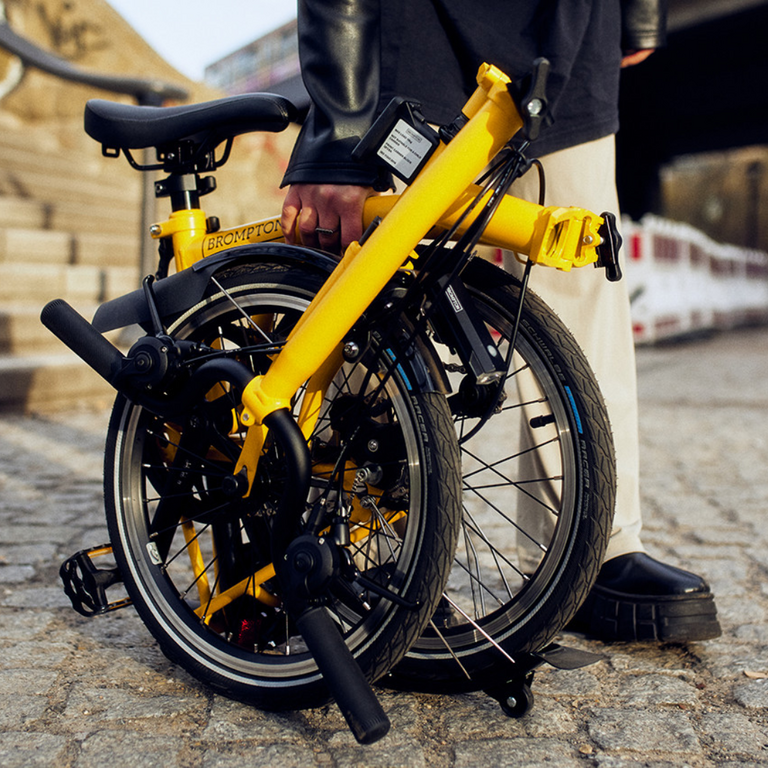 Brompton Brompton C-Line 6 Speed - Bumblebee Yellow, Medium Handlebar
