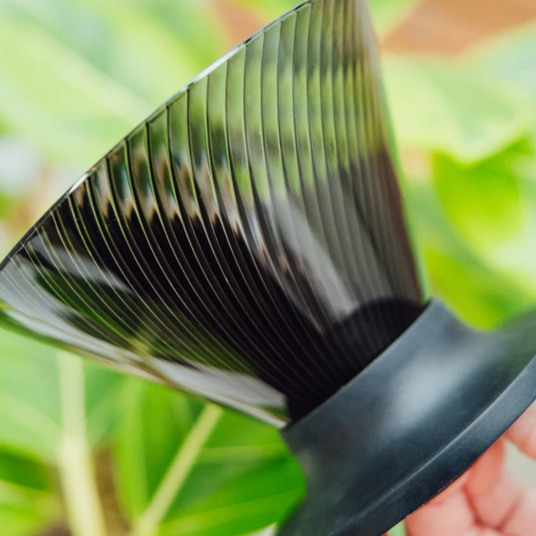 HARIO HARIO V60-02 NEO Dripper (Tritan)