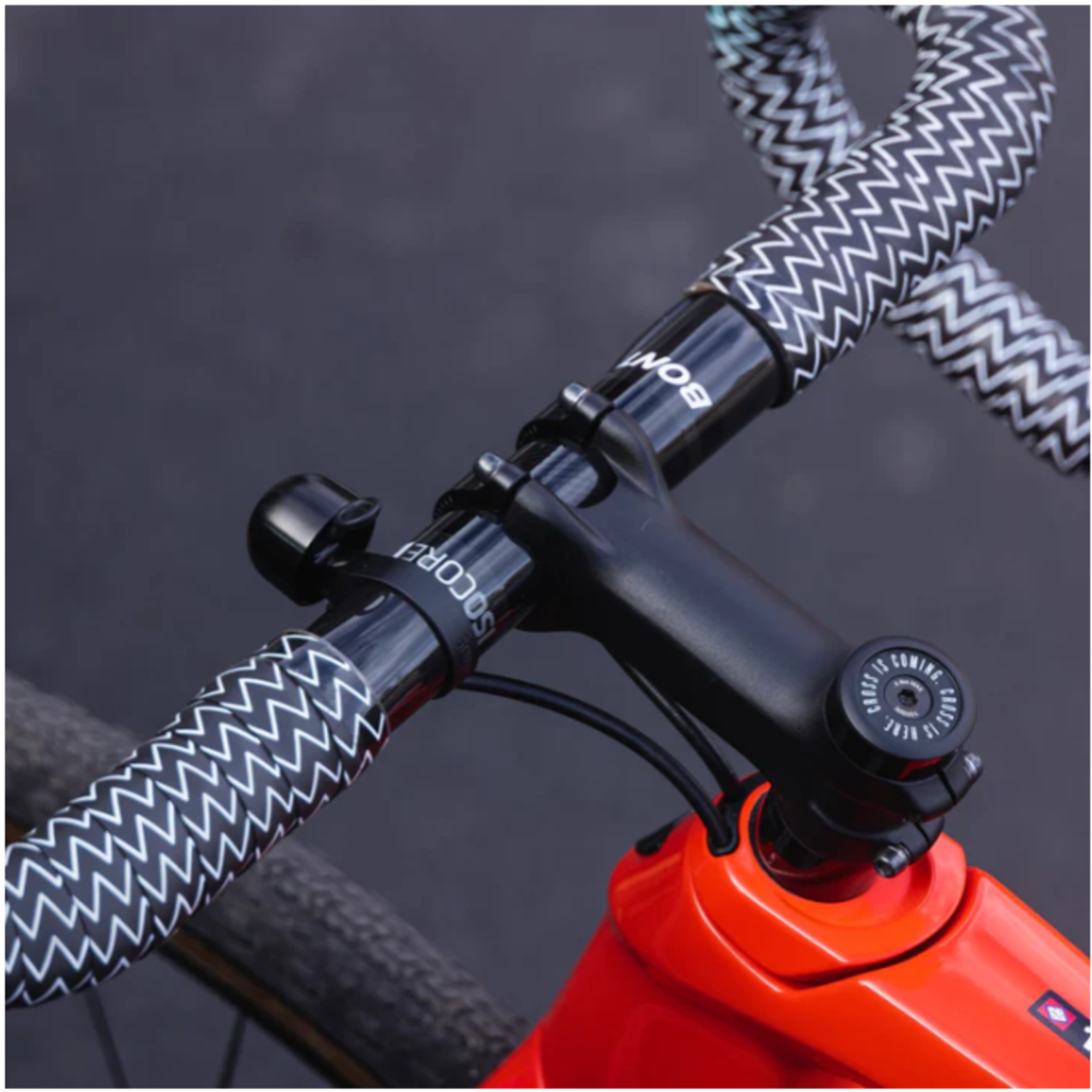 Spurcycle Spurcycle 31.8 Compact Bell - BLK+BLK