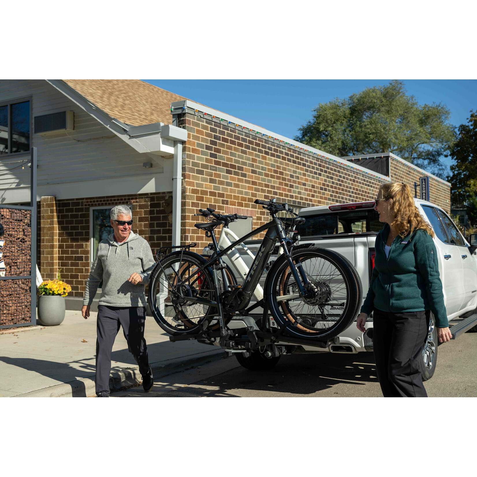 Saris Cycle On 2-Bike Car Rack