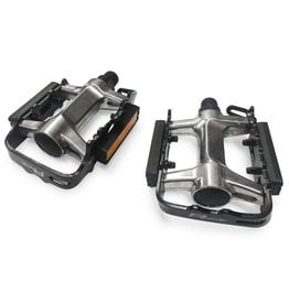 Race LU-946 pedals