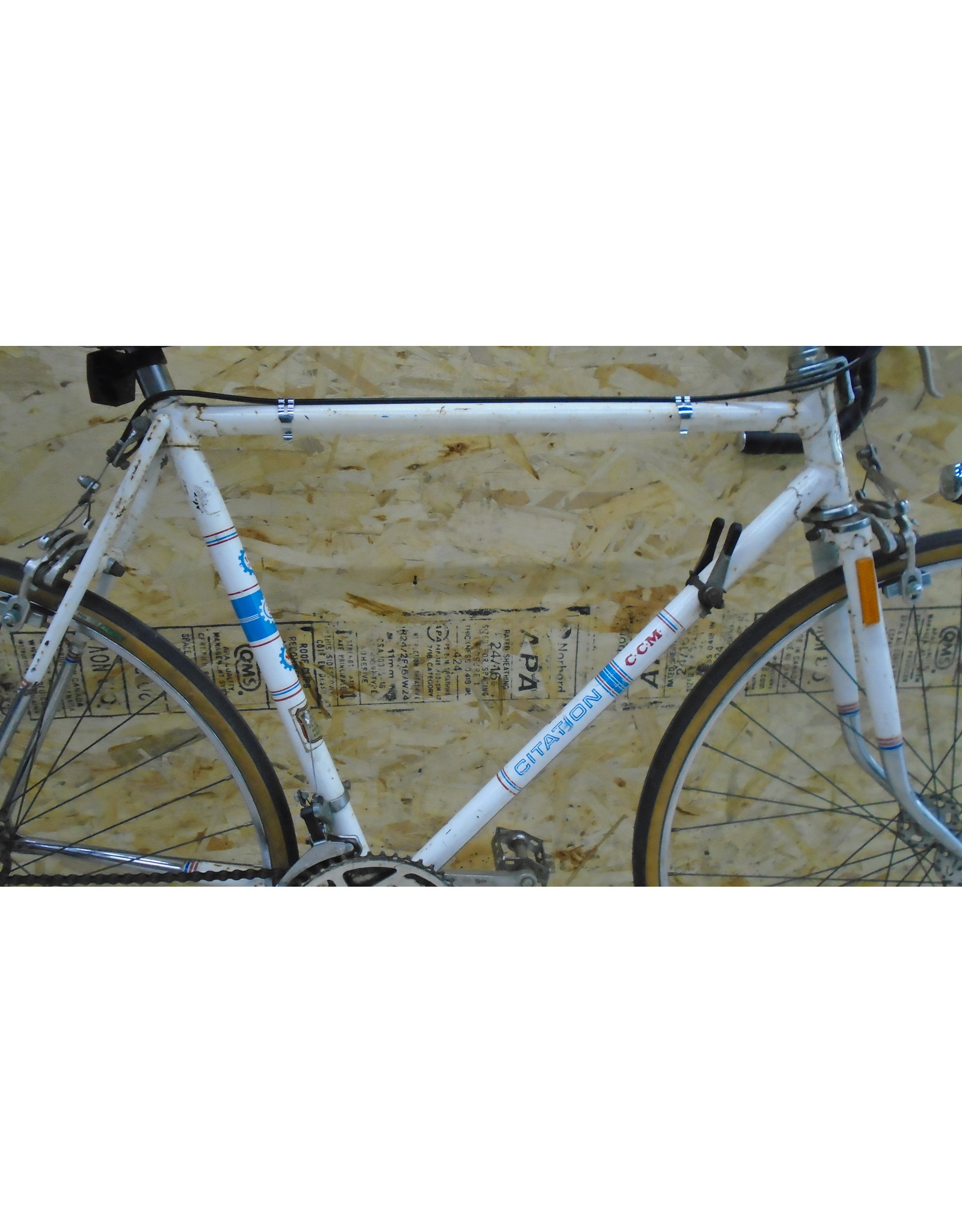 Velo Usage De Route Ccm 21 5 Velo Urbain Inc Velo Usage De Route Ccm 21 5 Velo Urbain Inc