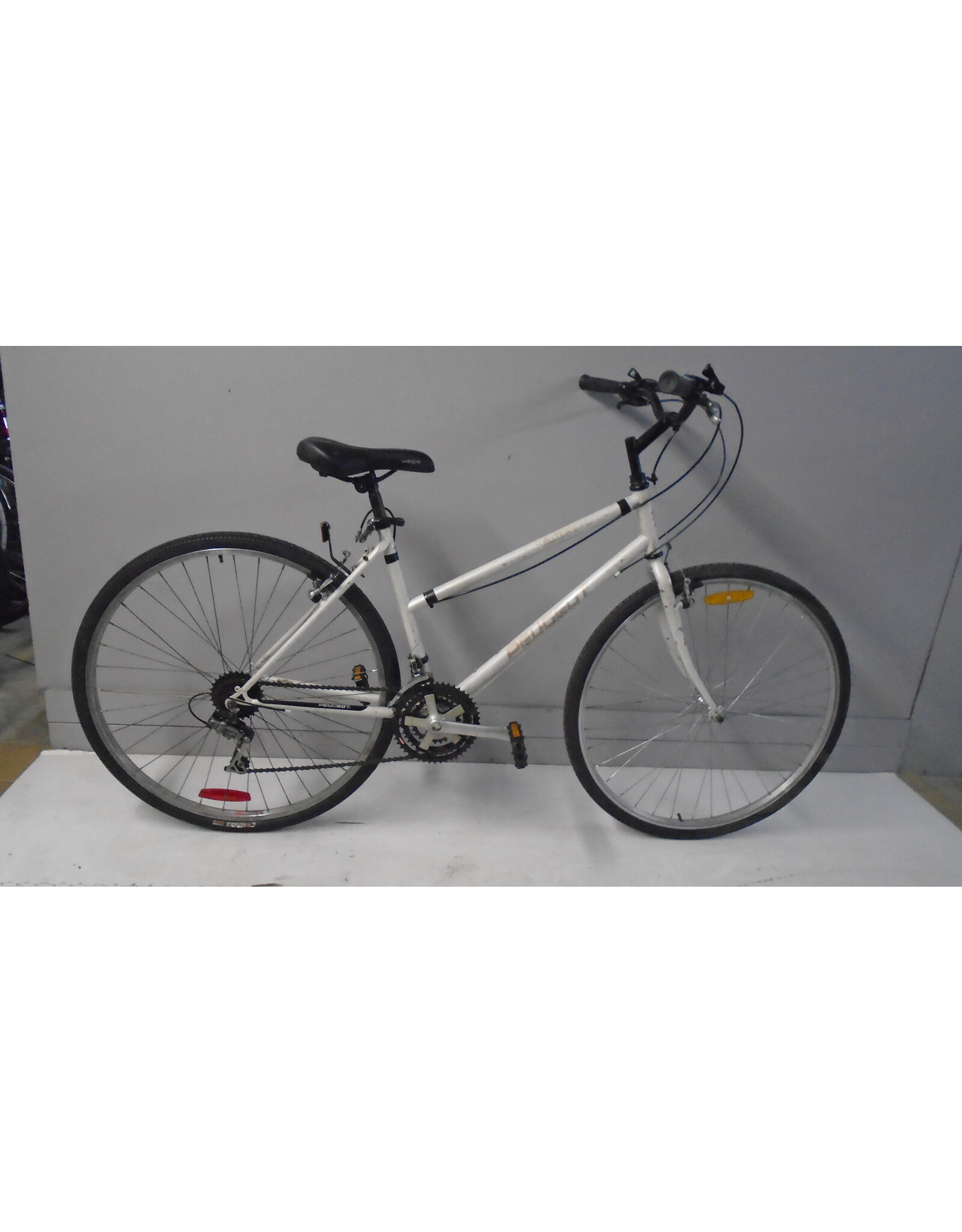 Vélo usagé hybride Peugeot 18" - 10896