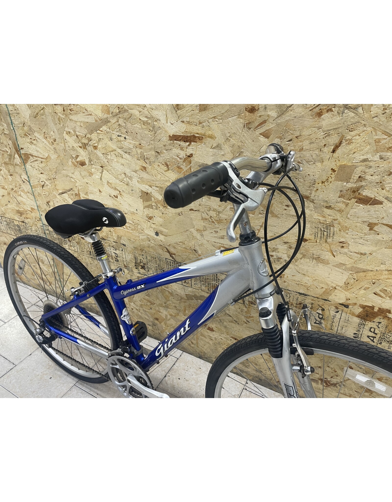 Vélo hybride usagé  Giant 15'' - 12257