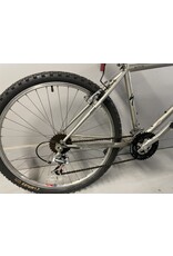 Vélo de montagne usagé  Specialized 17'' - 11708