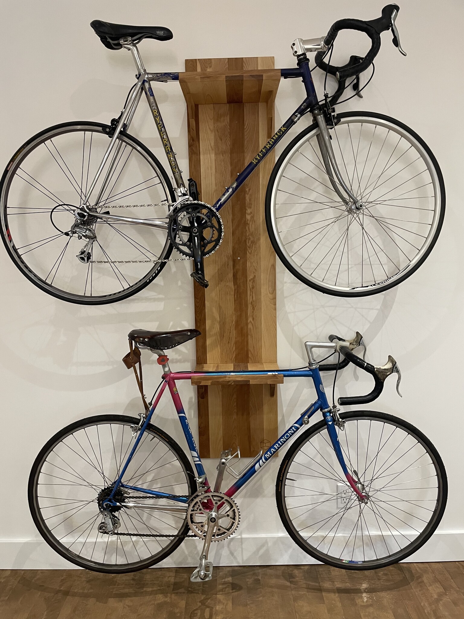 Rack a velo mural hotsell