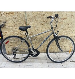 Vélo hybride usagé CCM 17'' - 12398