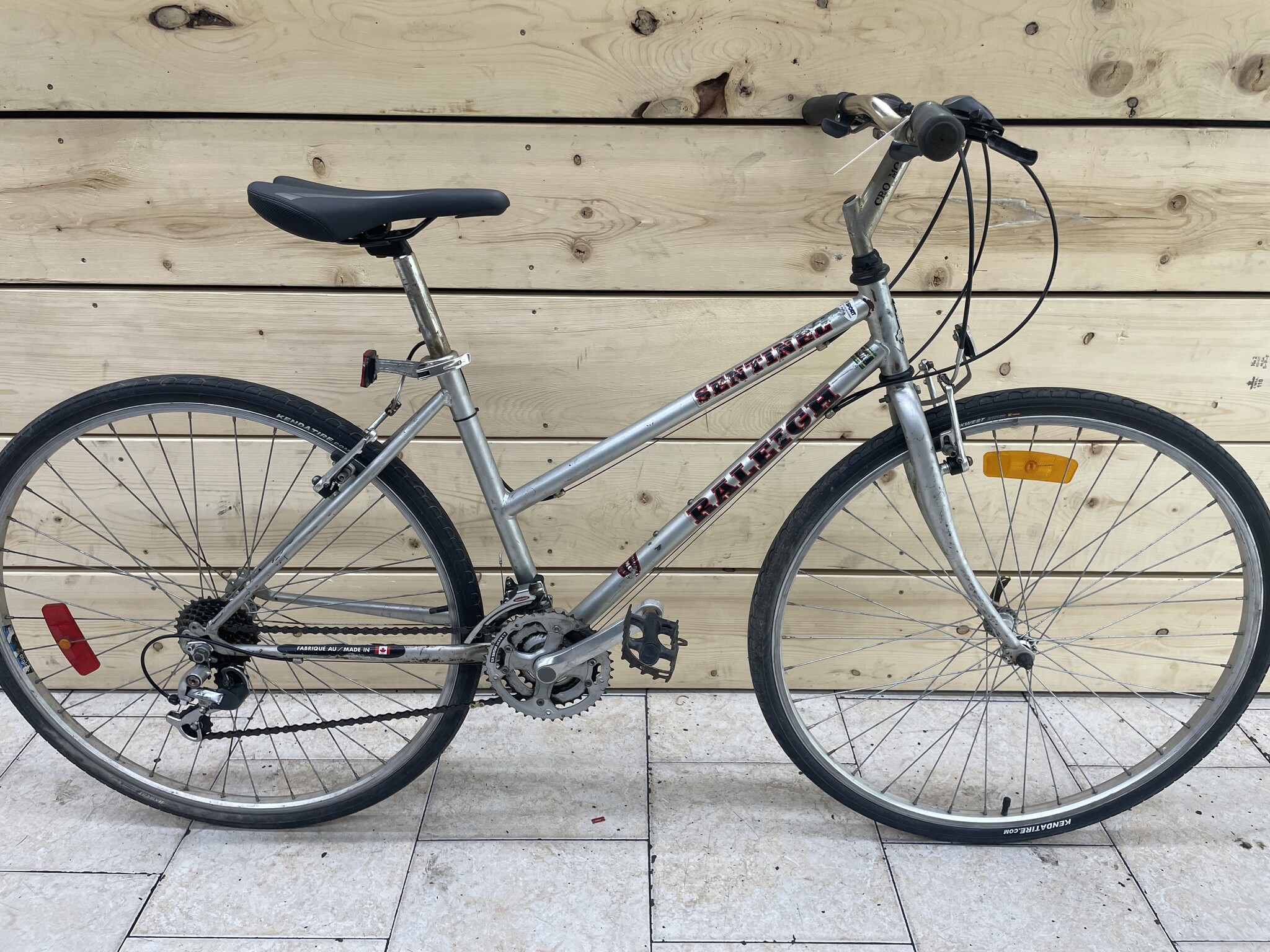 Vélo Hybride Raleigh Route 4.0 2018 - Taille XXL - Freins V - 24 Vitesses - Occasion