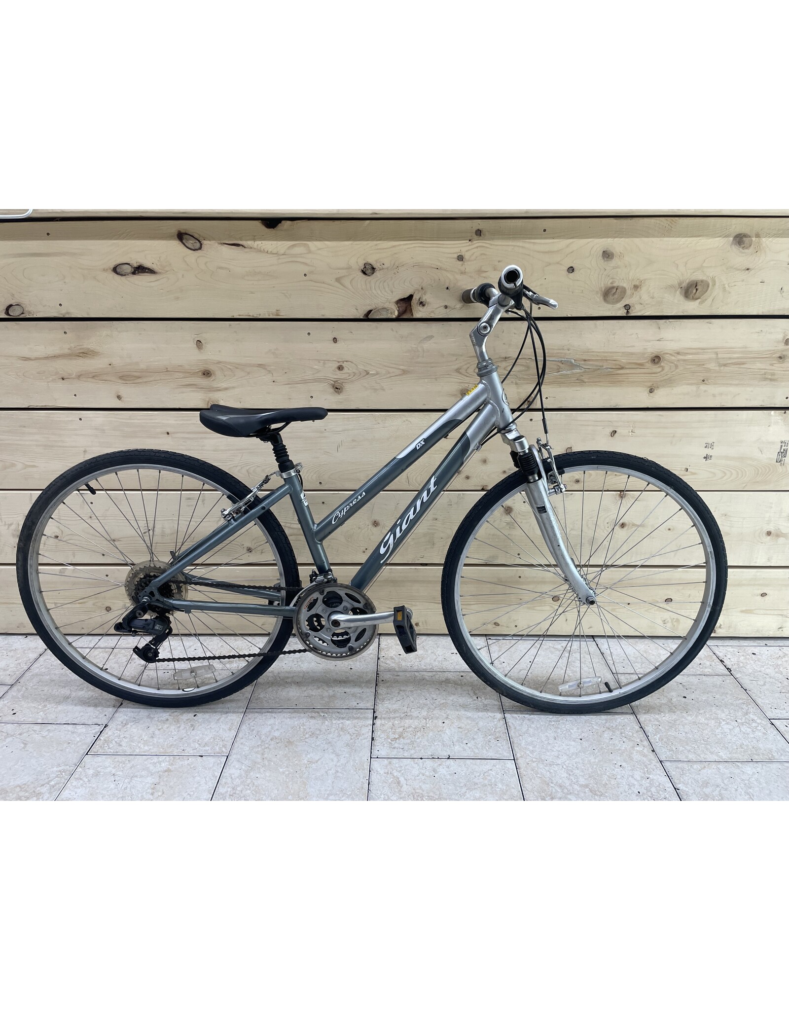 Velo hybride usage Giant 15 12749