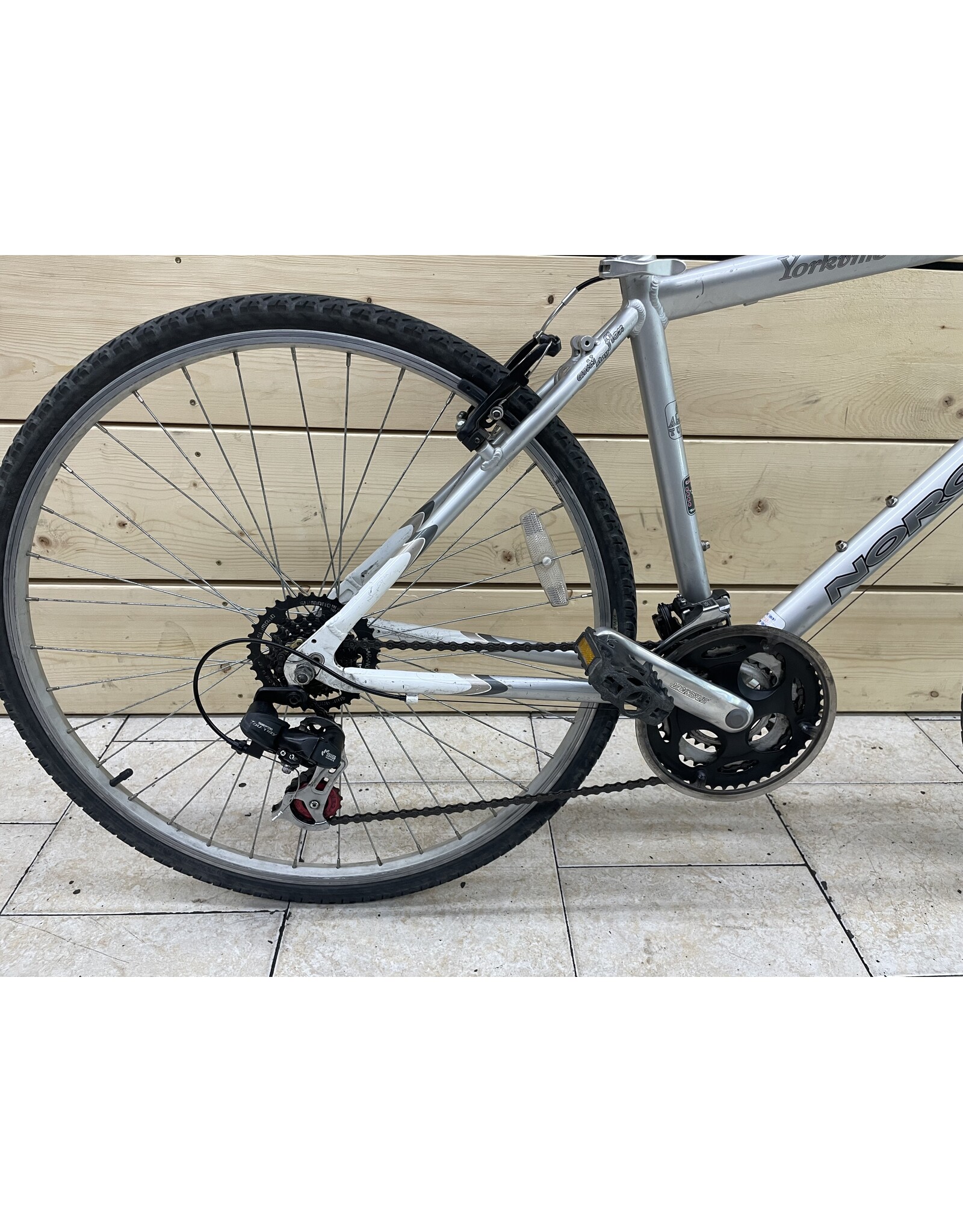 Vélo hybride usagé Norco 17'' - 12592