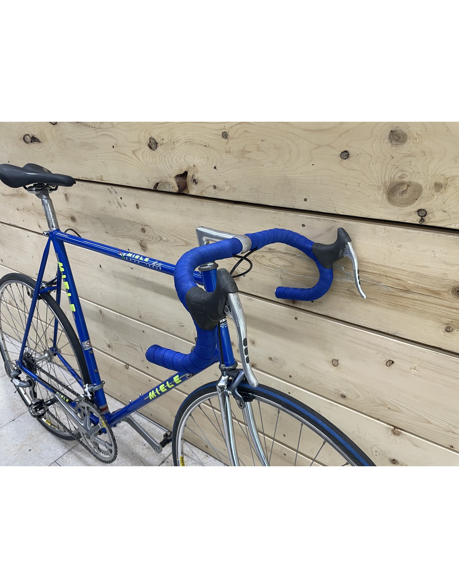 Velo de route usage Miele 62cm 12762
