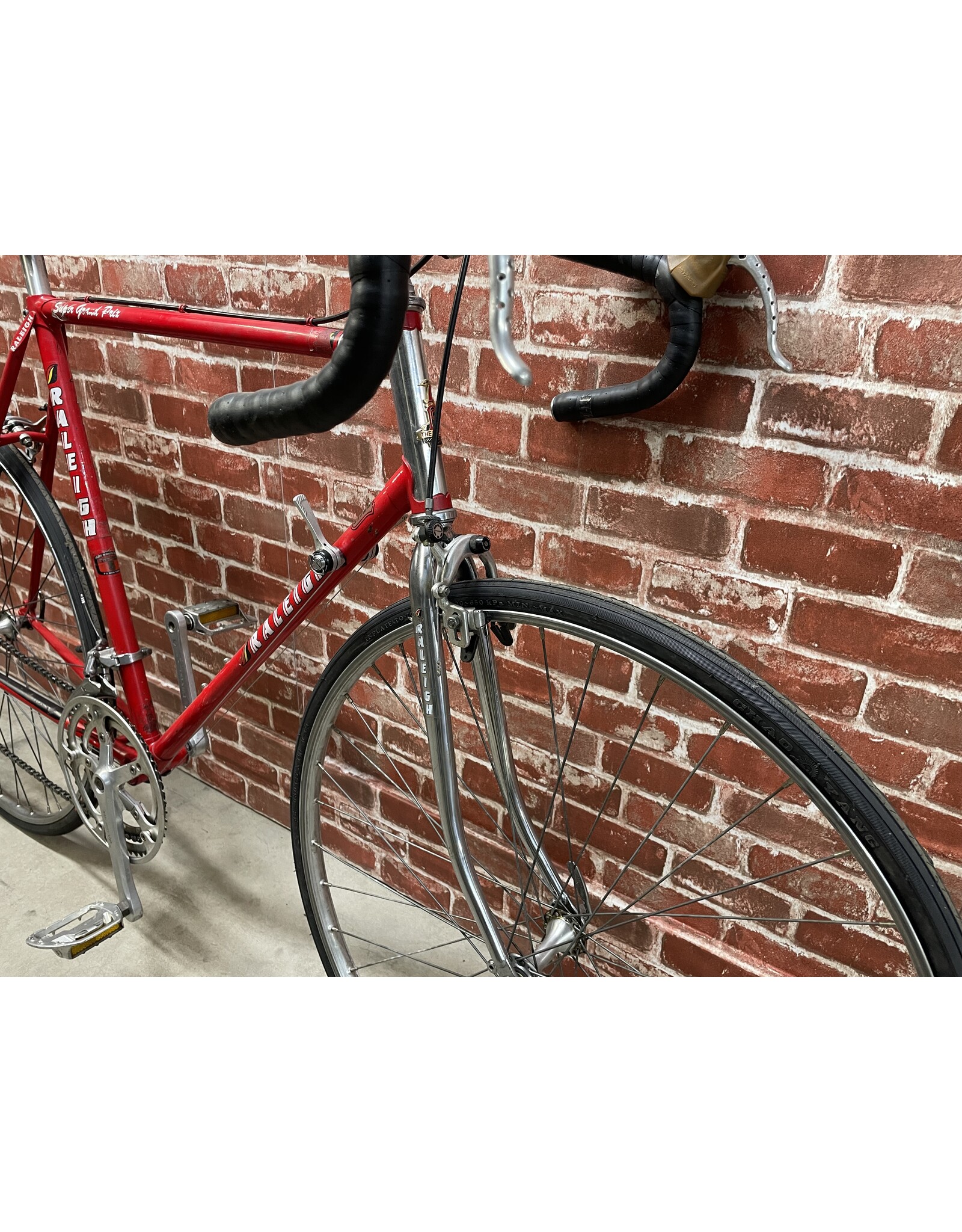 Vélo de route usagé Raleigh 23'' - 12837