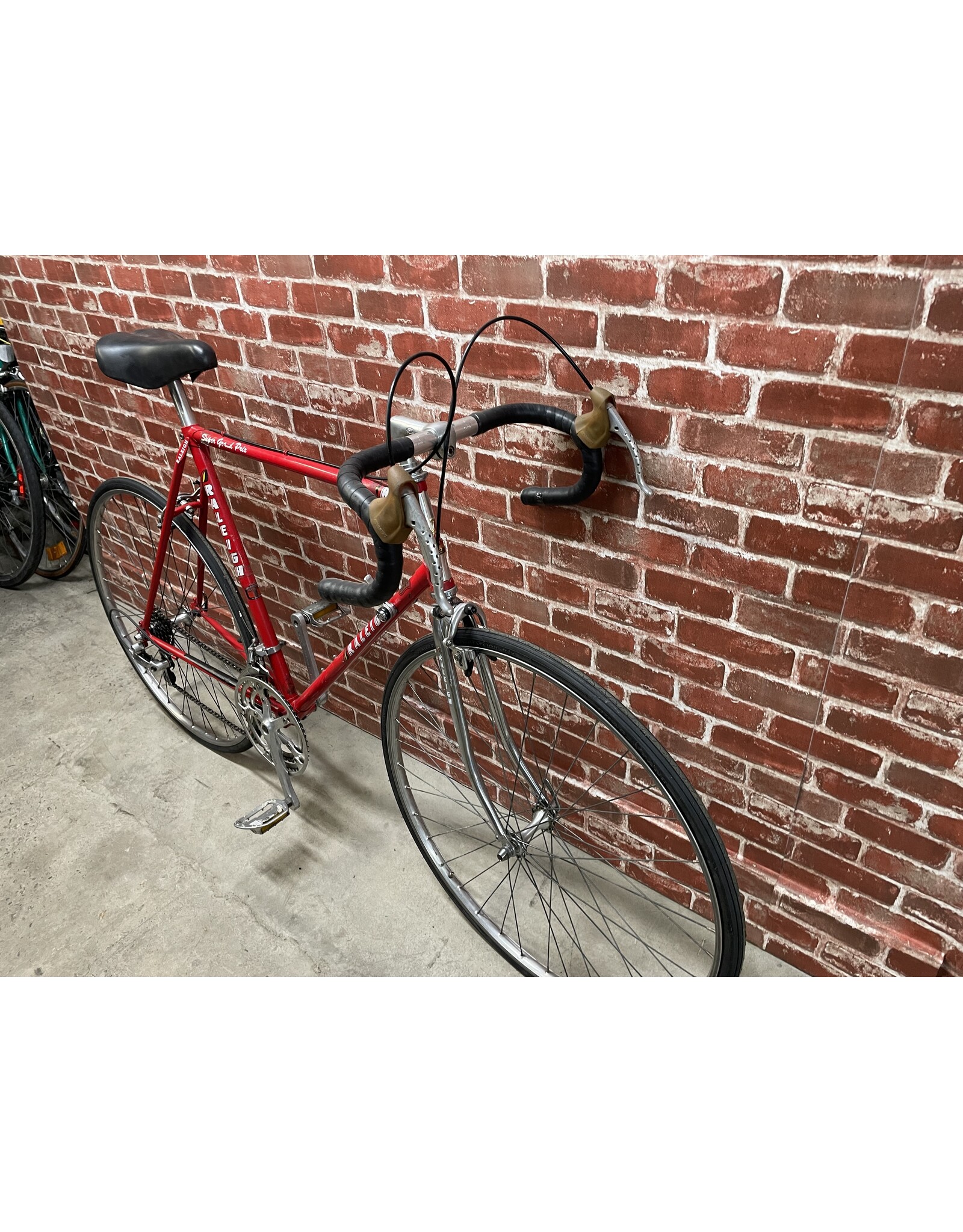 Vélo de route usagé Raleigh 23'' - 12837