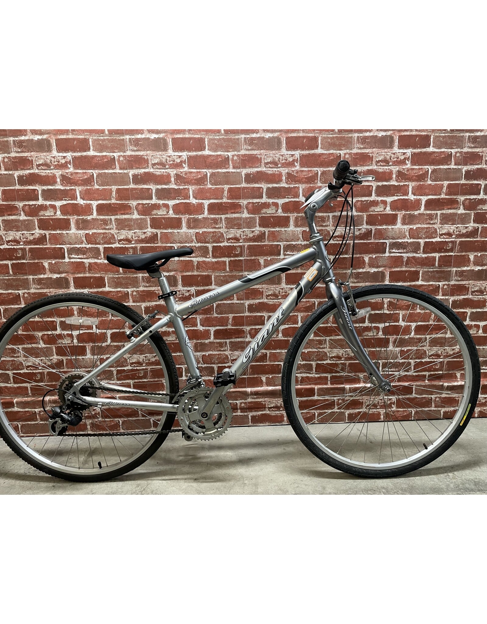Vélo hybride usagé Giant 16'' - 12862