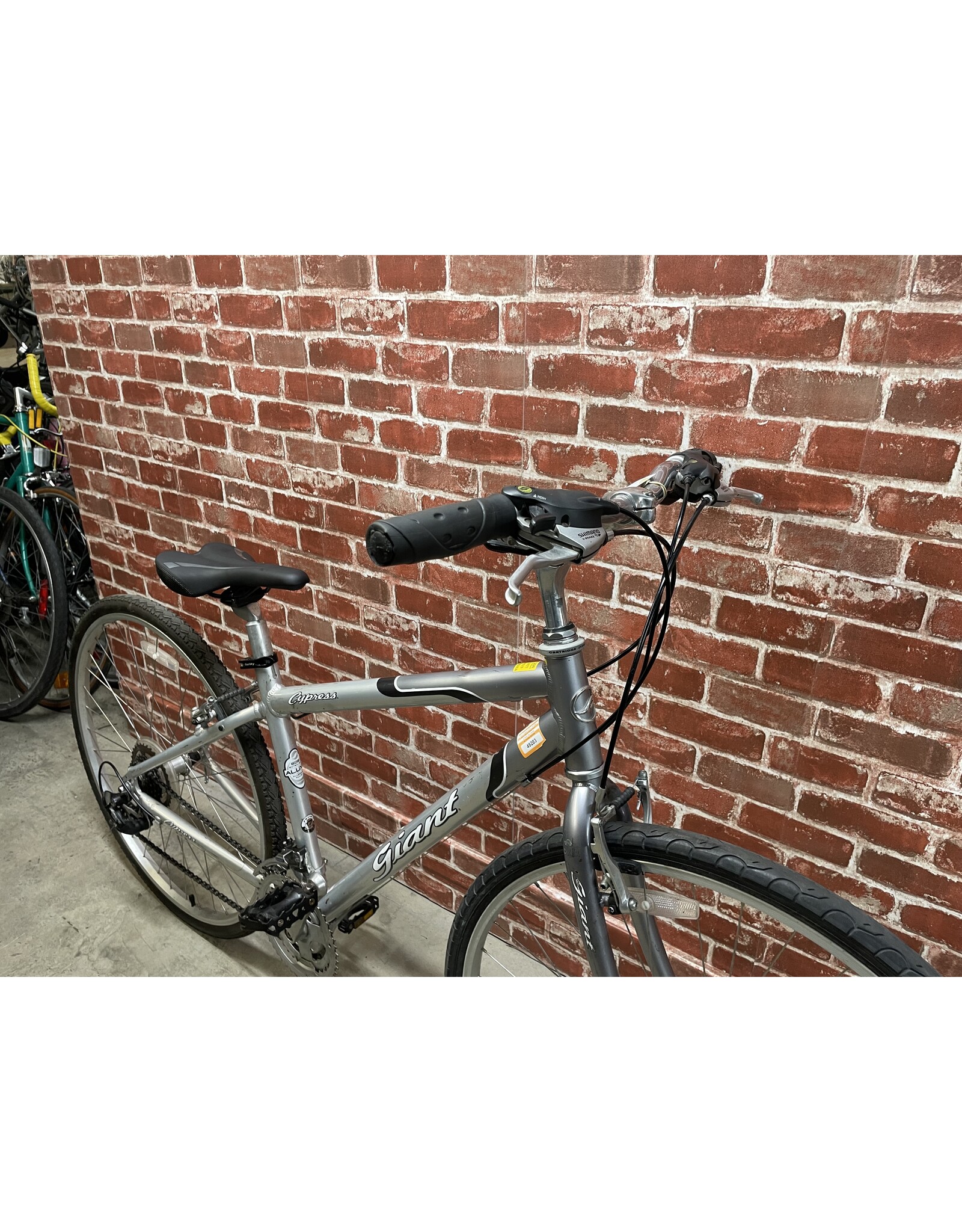 Vélo hybride usagé Giant 16'' - 12862