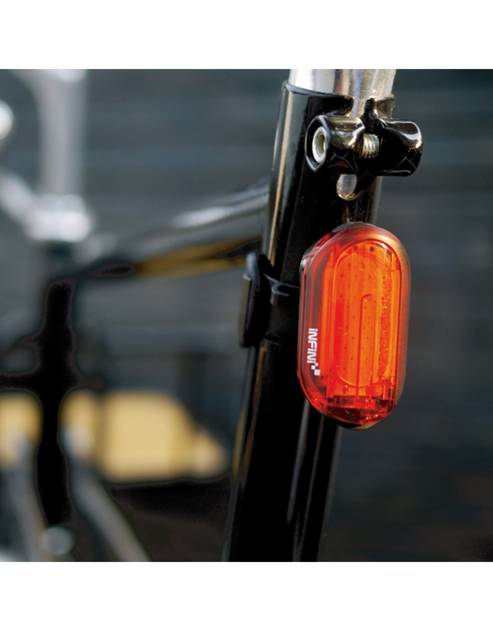 Infini LUMIÈRE ARRIÈRE  I-210R OLLEY