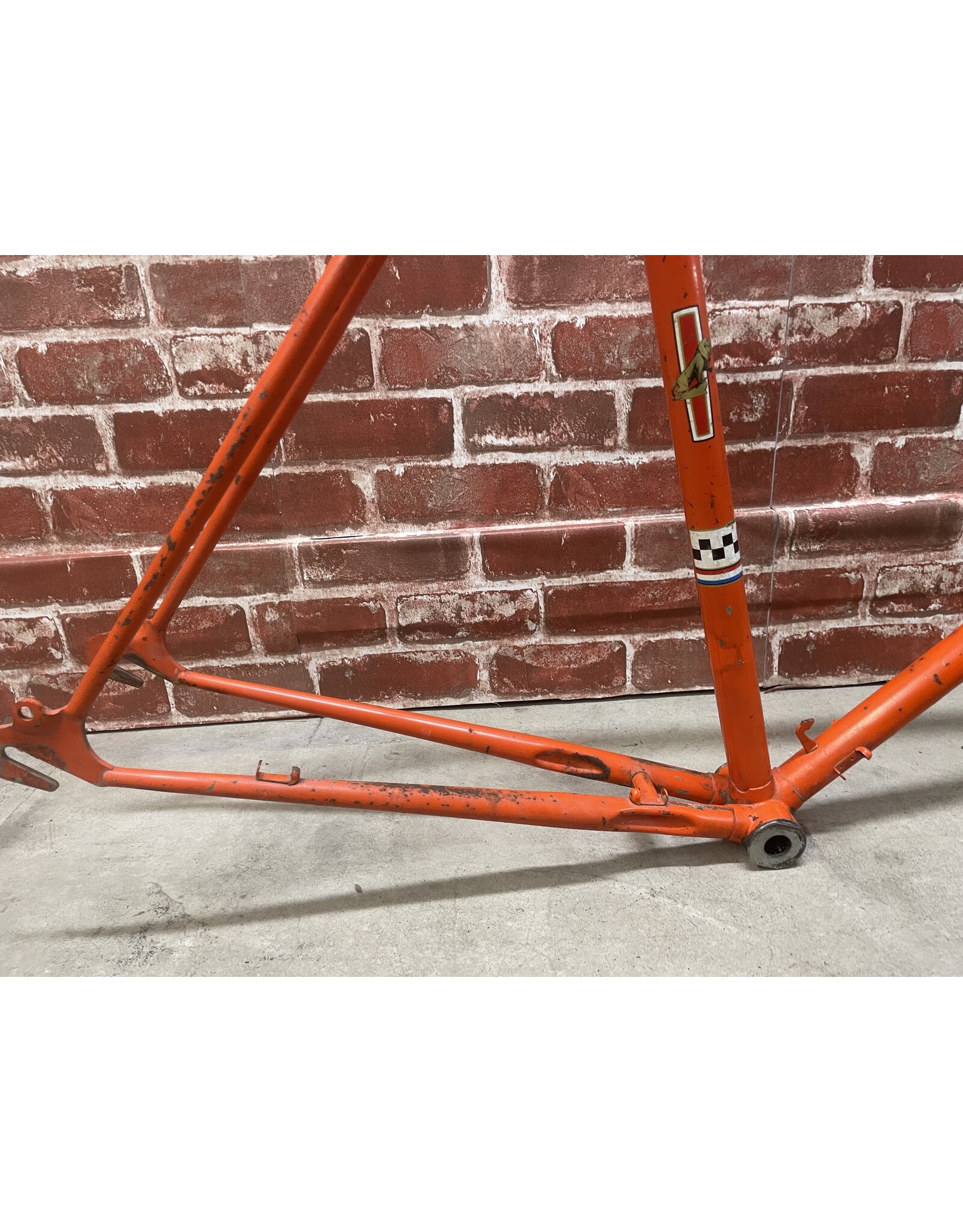Cadre de vélo de route usagé Peugeot 21.5'' - 12885