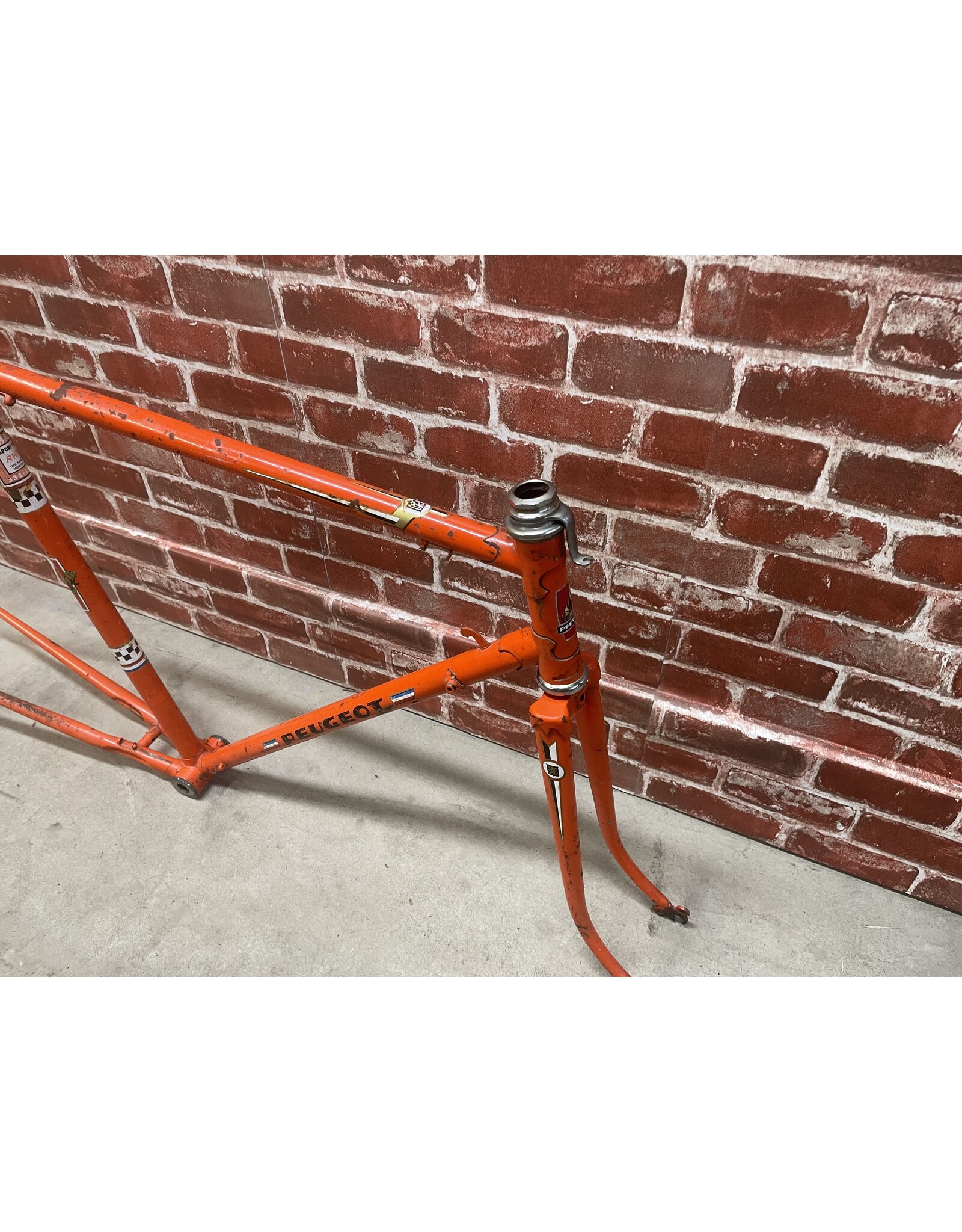 Cadre de vélo de route usagé Peugeot 21.5'' - 12885