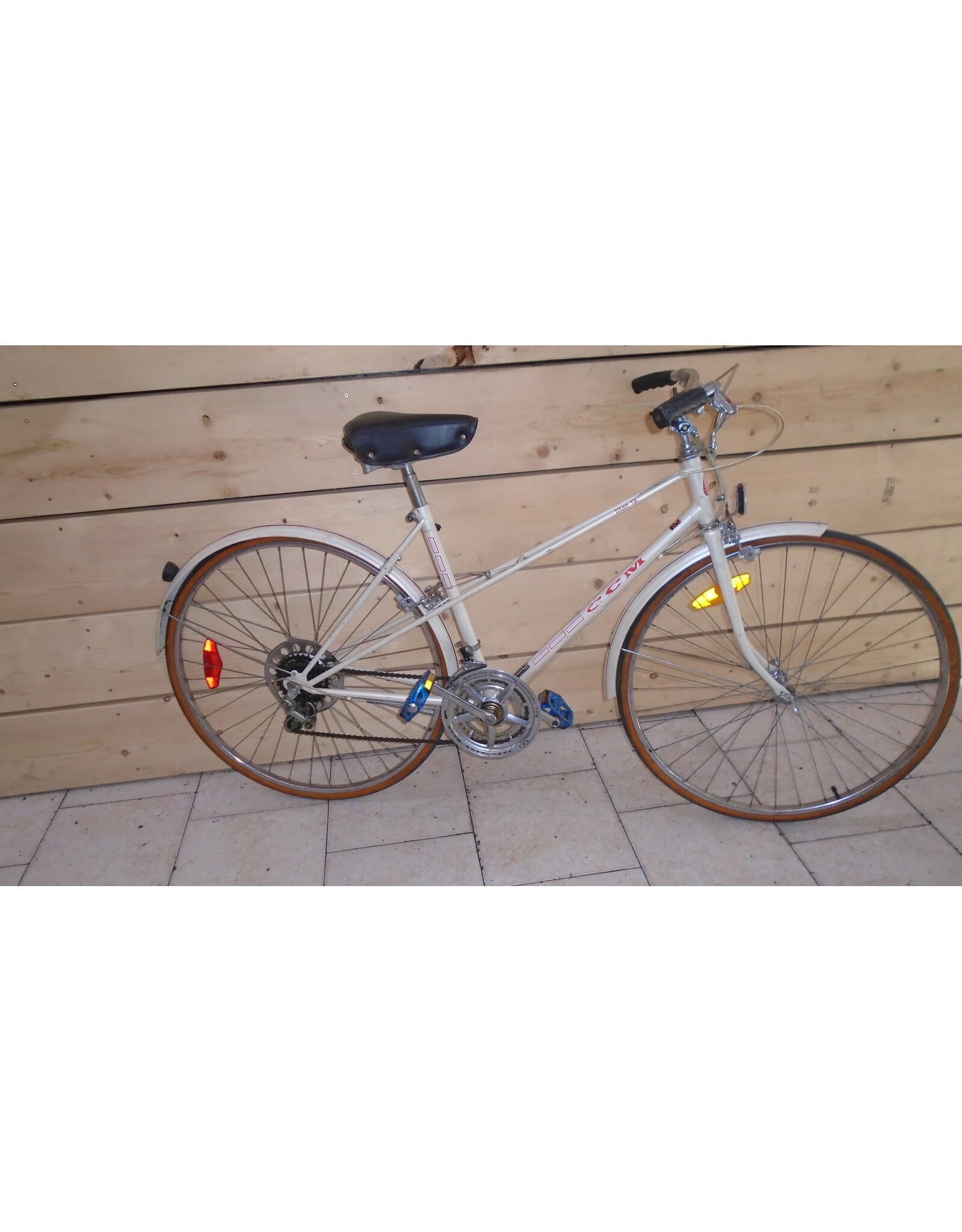 Vélo de ville ccm usagé -13139