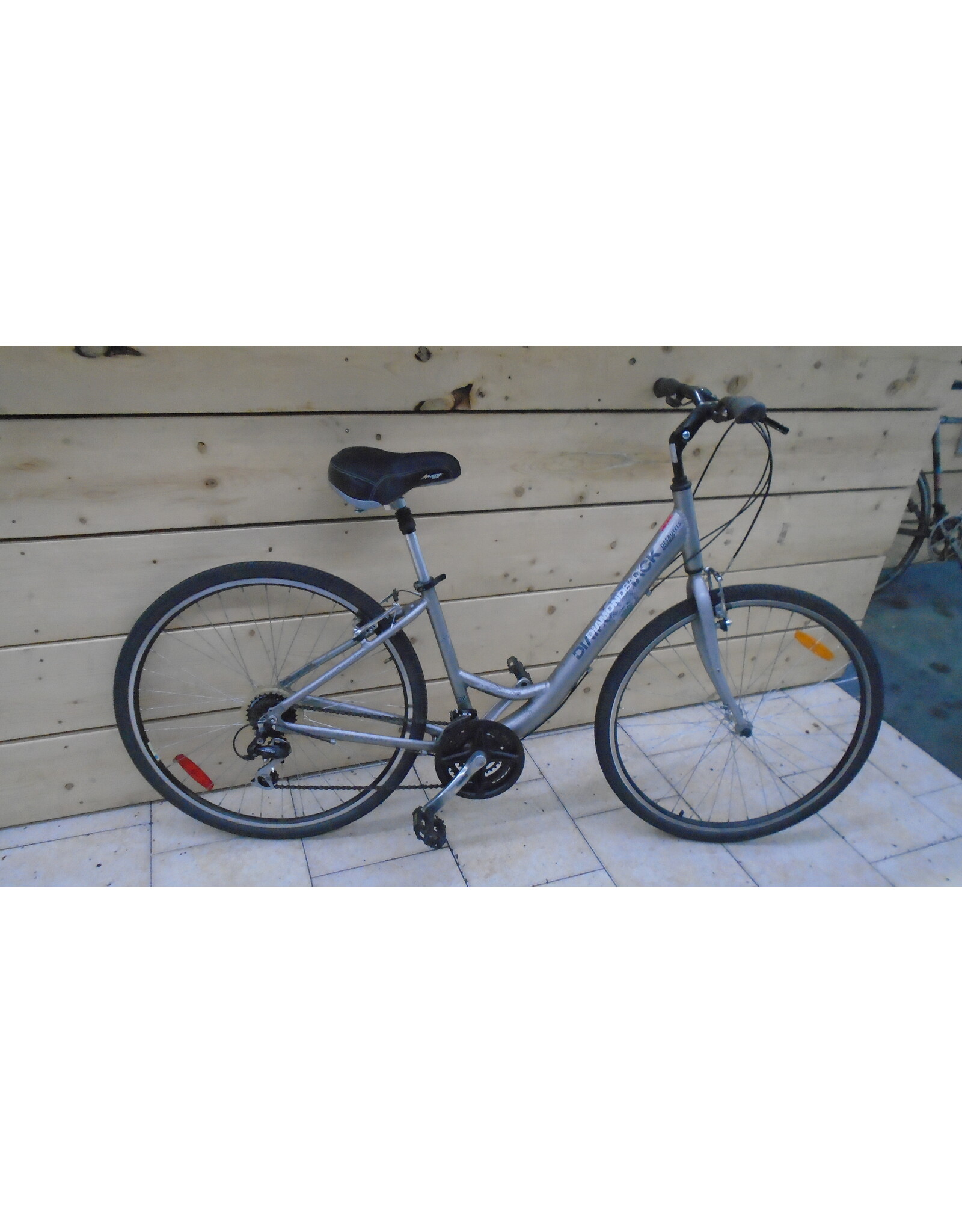 Vélo hybride usagé  diamond back-13146