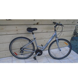 Vélo hybride usagé  diamond back-13146